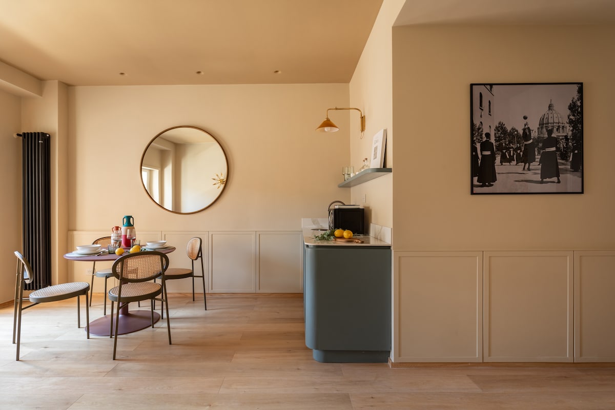 02 kitchen wine glasses on shelf