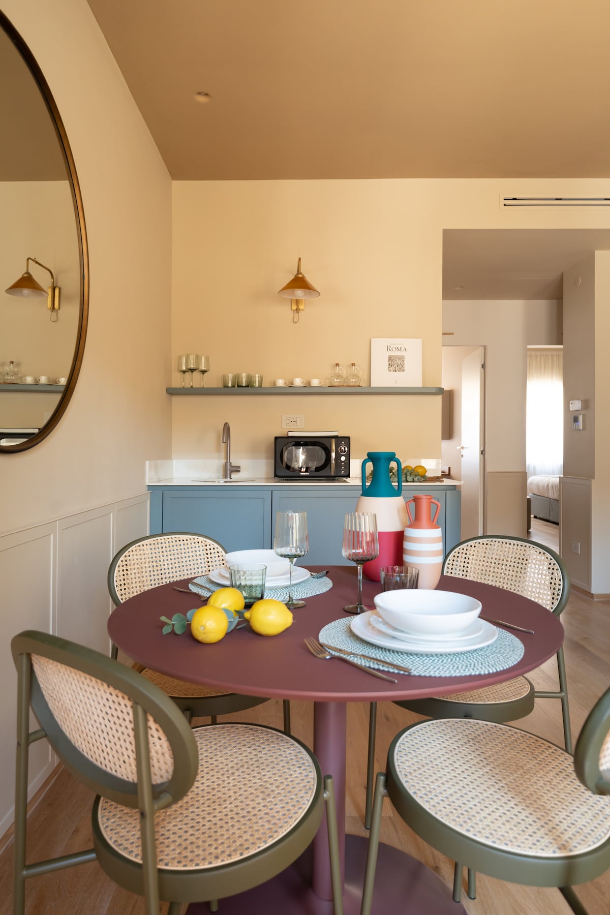 11 dining area wide view