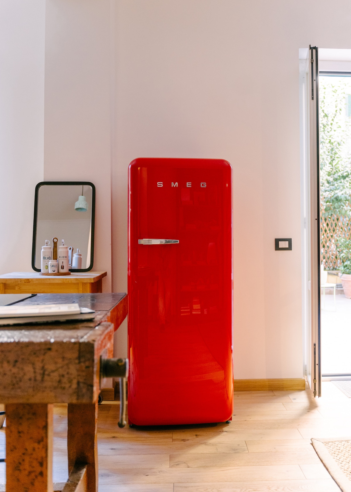11 dining area wooden table