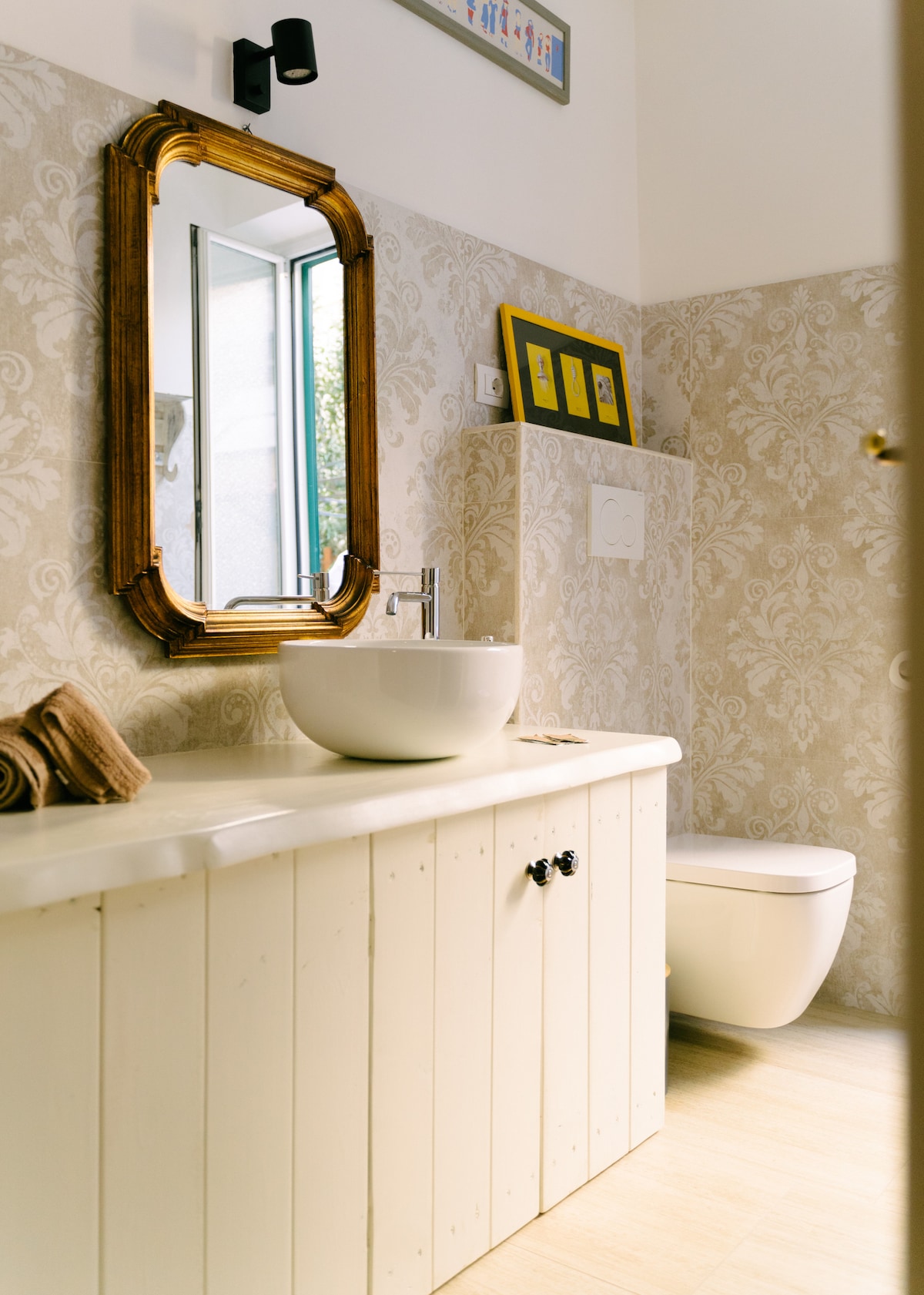 21 bathroom gold mirror and vanity
