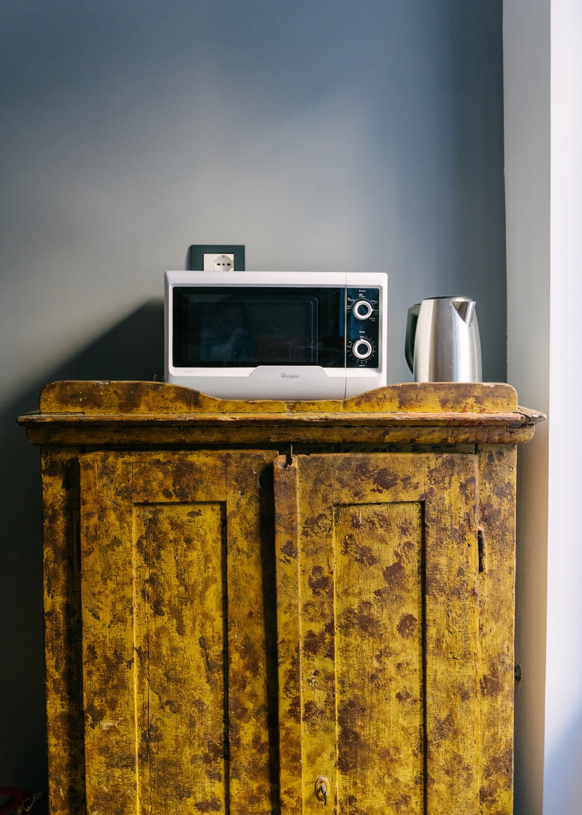 30 detail kitchen sink closeup